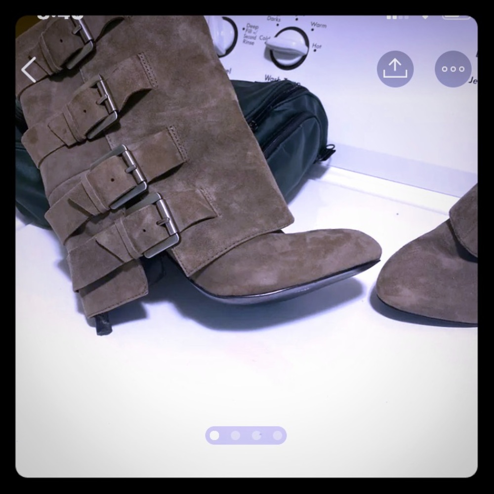 Guess boots
